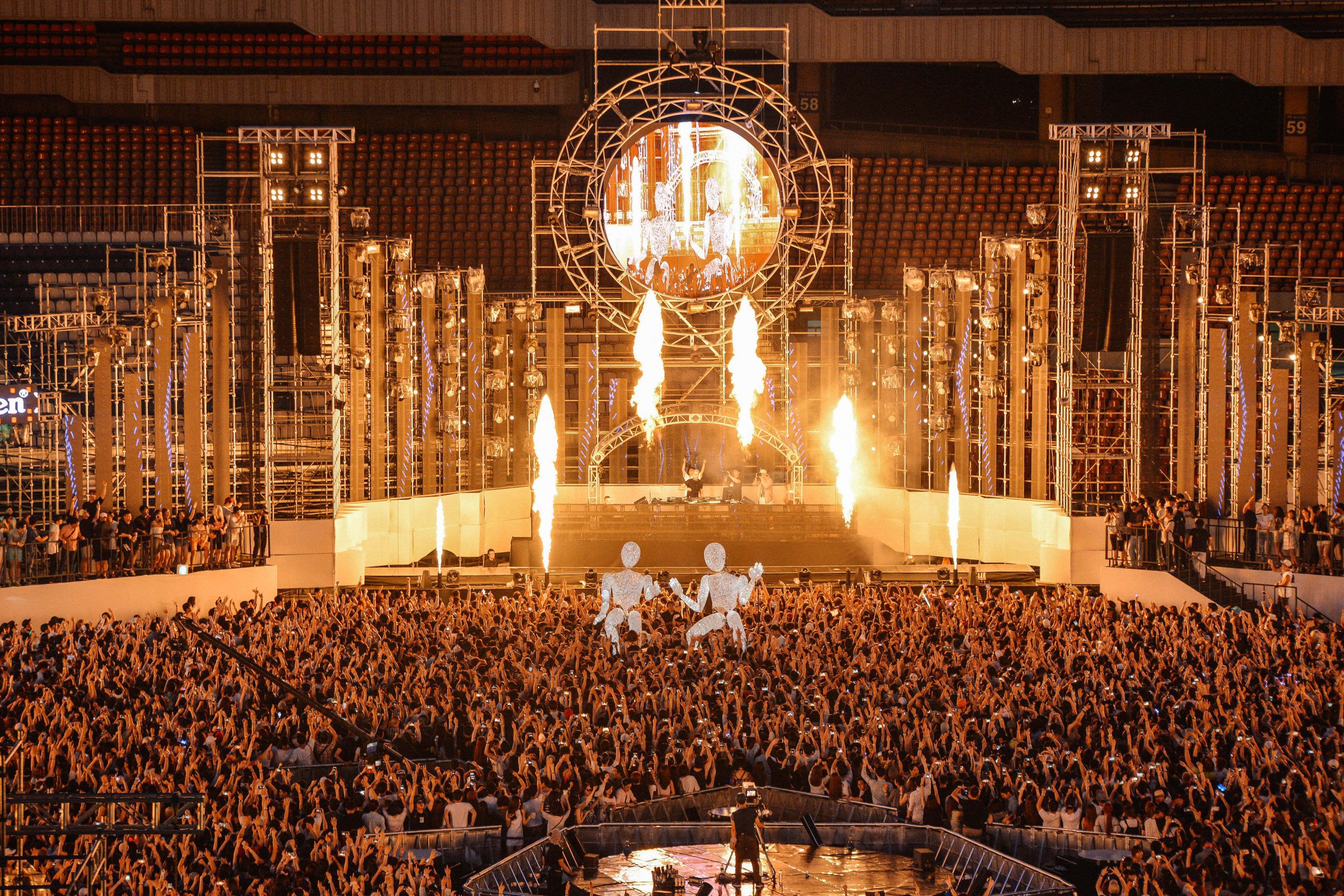 DUNDU Big crowd Korea